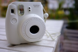Fujifilm Instax mini8 – radość natychmiastowa