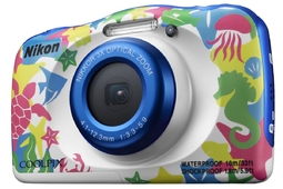 Nikon Coolpix W100 - wytrzymały kompakt dla całej rodziny